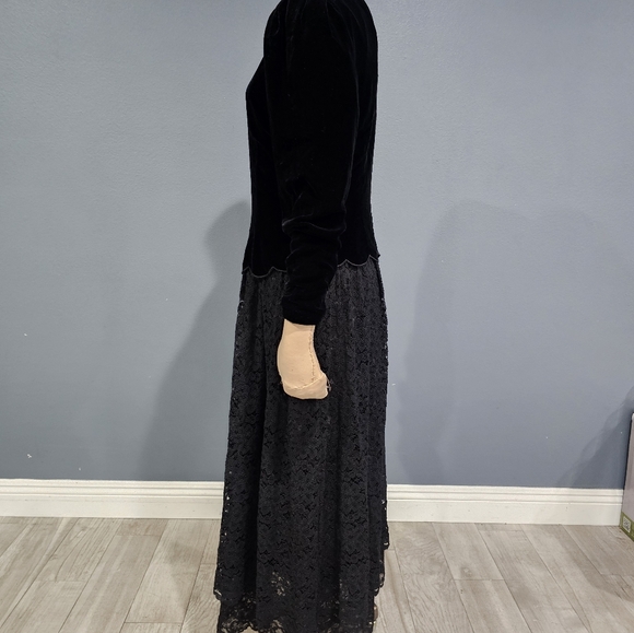 Vintage CHAR Black Silk Blend Velvet Lace Fit Flare Midi Evening Dress Gown 8 - Picture 5 of 10